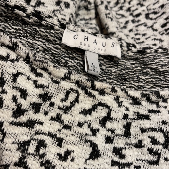 Black and Withe Animal print 3/4 sleeve - Picture 3 of 5